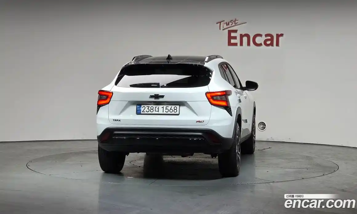 Chevrolet Trax 2023 1.2 гидро в Москве № 1011547, фото 3