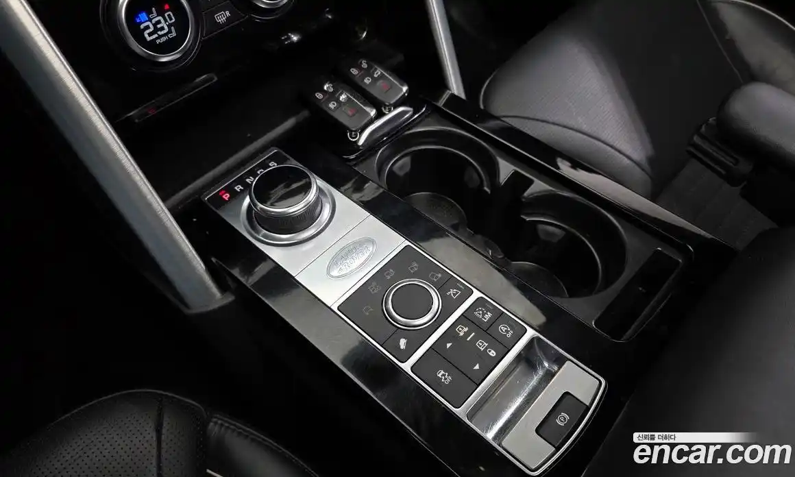 Land Rover Discovery 2017 3.0 гидро в Москве № 1013485, фото 9