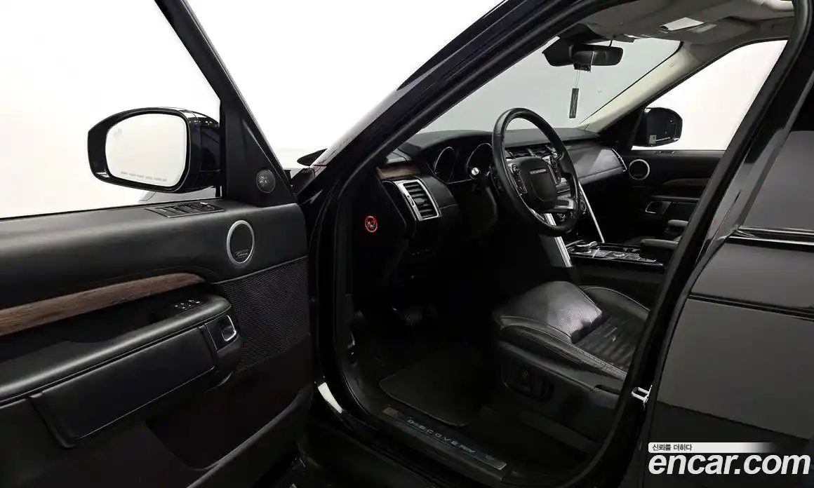 Land Rover Discovery 2017 3.0 гидро в Москве № 1013485, фото 10
