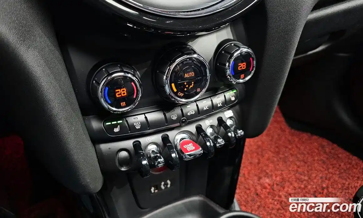 Mini Cooper 2017 1.5 гидро в Москве № 1013823, фото 17