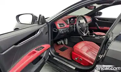 Maserati Ghibli 2022 3.0 гидро в Москве № 1015648, миниатюра 10