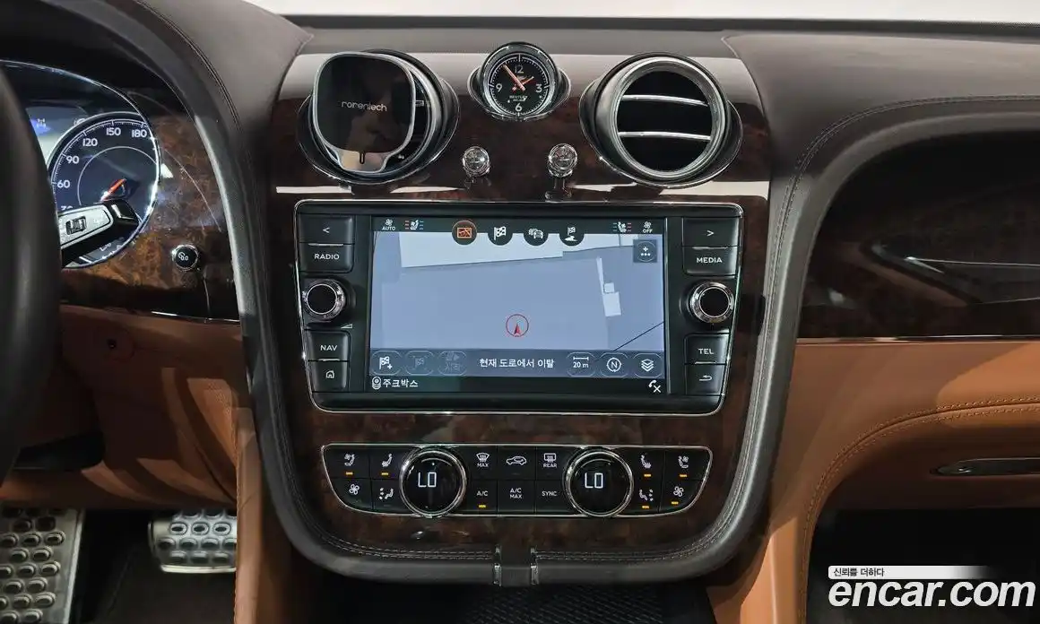 Bentley Bentayga 2018 6.0 гидро в Москве № 1016071, фото 14