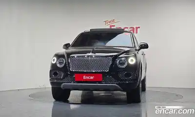 Bentley Bentayga 2018 6.0 гидро в Москве № 1016071, миниатюра 3