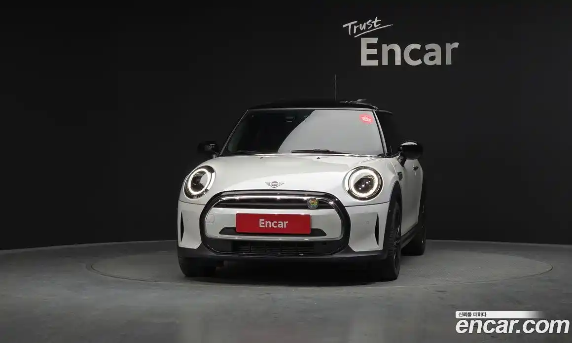 Mini Cooper 2023 1.5 гидро в Москве № 135225, фото 3