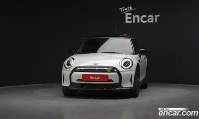 Mini Cooper 2023 1.5 гидро в Москве № 135225, миниатюра 3
