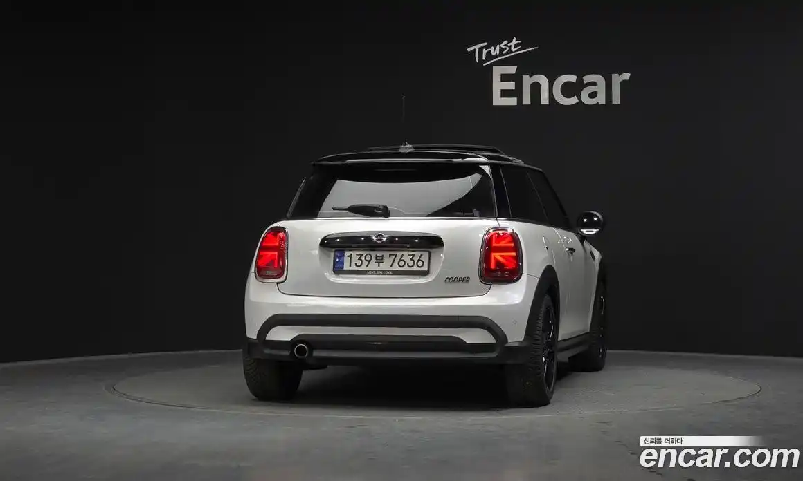Mini Cooper 2023 1.5 гидро в Москве № 135225, фото 4