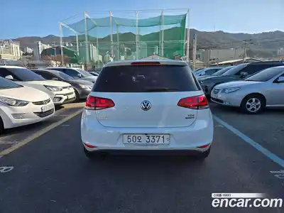 Volkswagen Golf 2014 1.6 гидро в Москве № 146912, миниатюра 5