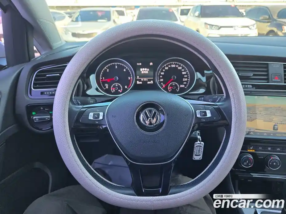 Volkswagen Golf 2014 1.6 гидро в Москве № 146912, фото 8