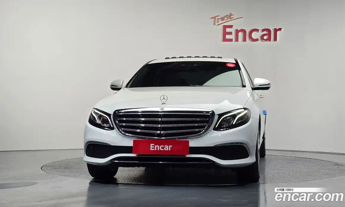 Mercedes-Benz E-Class 2018 1.9 гидро в Москве № 161815, фото 3