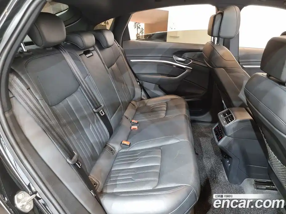 Audi e-tron 2021 0.2 гидро в Москве № 163988, фото 11