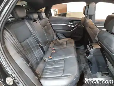 Audi e-tron 2021 0.2 гидро в Москве № 163988, миниатюра 11