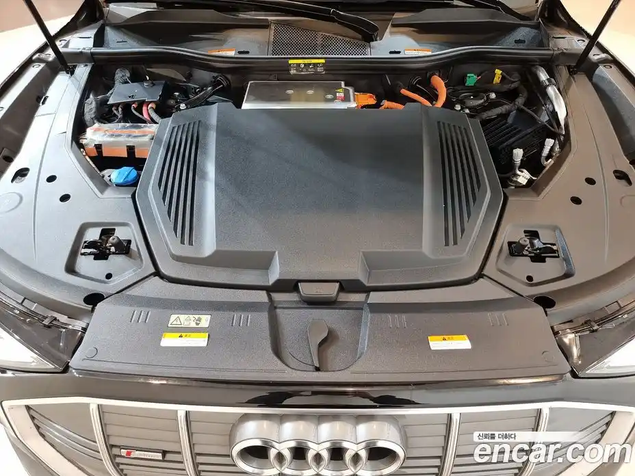 Audi e-tron 2021 0.2 гидро в Москве № 163988, фото 6