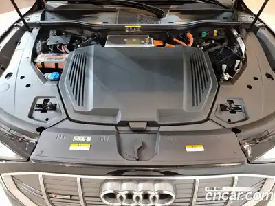 Audi e-tron 2021 0.2 гидро в Москве № 163988, миниатюра 6