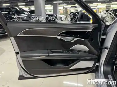 Audi S8 2020 4.0 гидро в Москве № 163990, миниатюра 11
