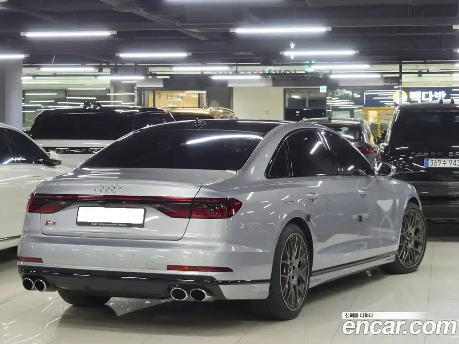 Audi S8 2020 4.0 гидро в Москве № 163990, фото 3