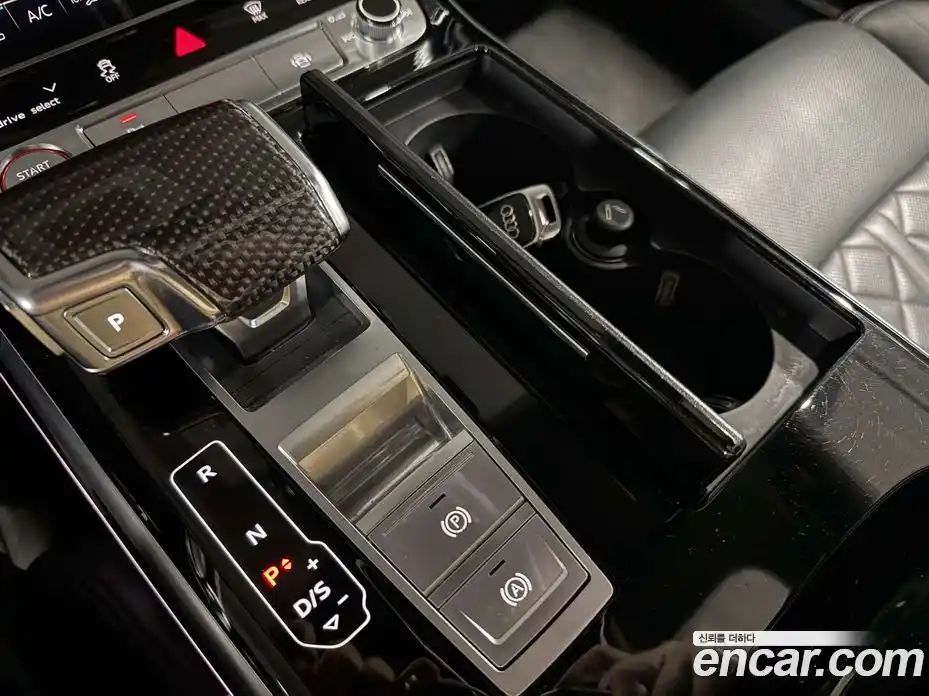 Audi S8 2020 4.0 гидро в Москве № 163990, фото 9