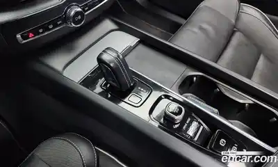 Volvo XC60 2021 2.0 гидро в Москве № 164624, миниатюра 9