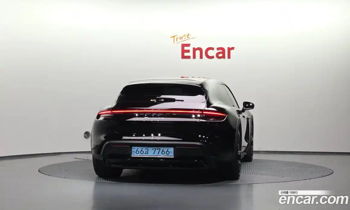 Porsche Taycan 2022 0.1 гидро в Москве № 165046, фото 4