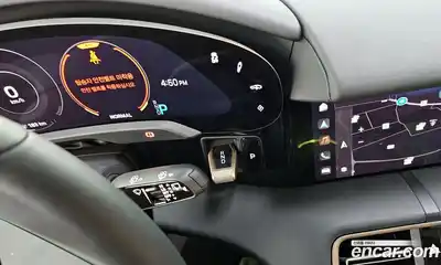 Porsche Taycan 2022 0.1 гидро в Москве № 165046, миниатюра 9