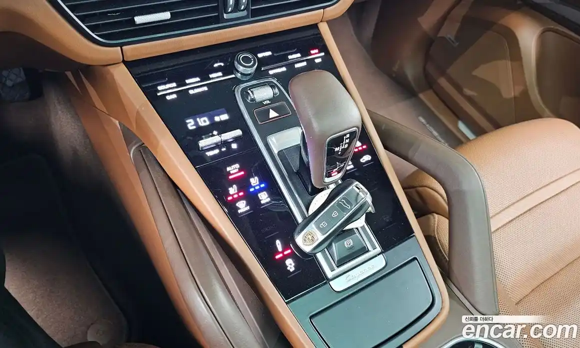 Porsche Cayenne 2019 3.0 гидро в Москве № 165459, фото 9