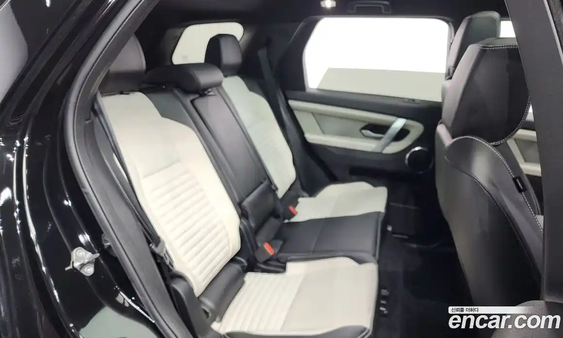 Land Rover Discovery Sport 2024 2.0 гидро в Москве № 165941, фото 12