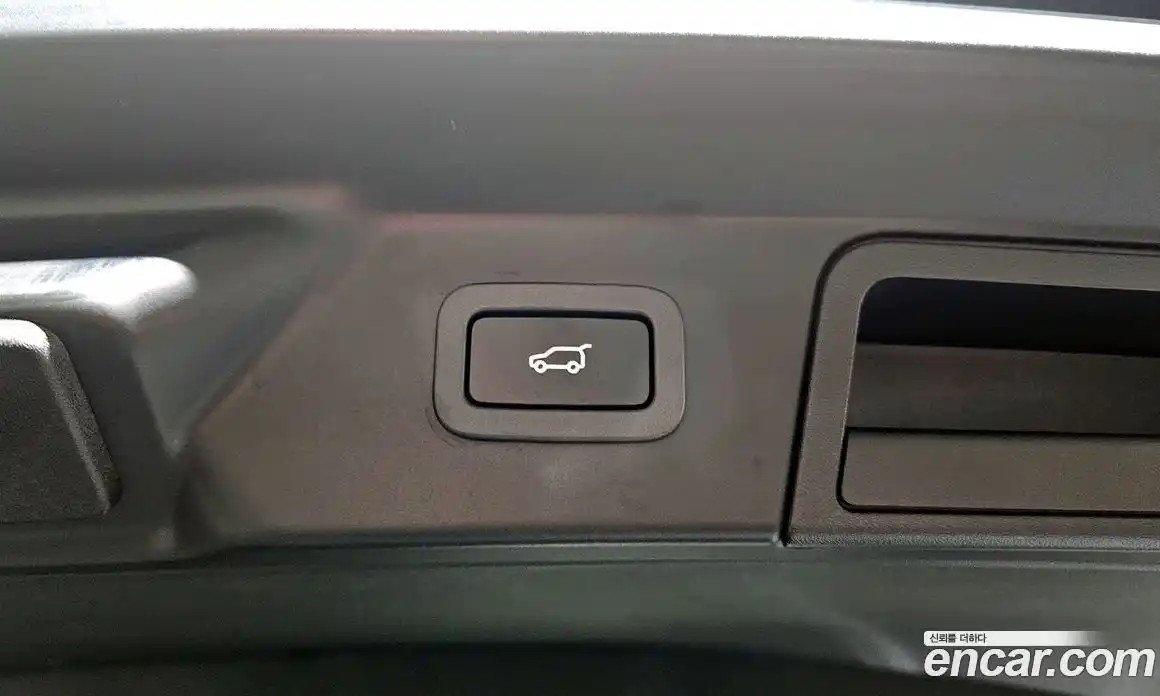 Land Rover Range-Rover Velar 2017 3.0 гидро в Москве № 166379, фото 18