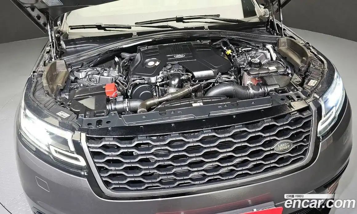 Land Rover Range-Rover Velar 2017 3.0 гидро в Москве № 166379, фото 6