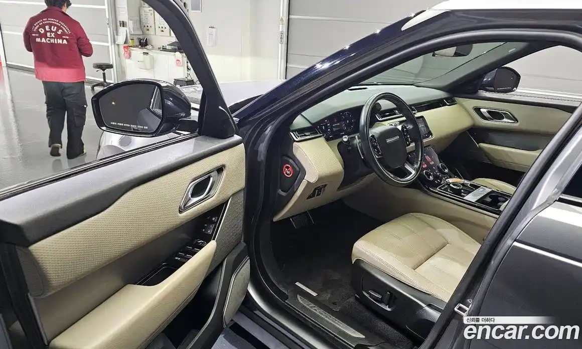 Land Rover Range-Rover Velar 2017 3.0 гидро в Москве № 166379, фото 10