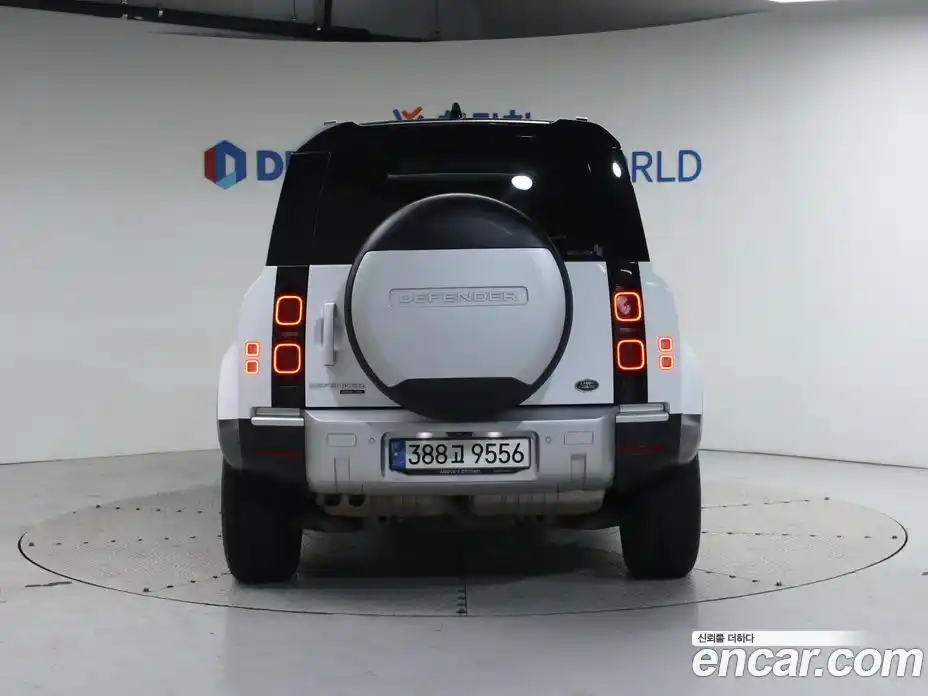 Land Rover Defender 2020 2.0 гидро в Москве № 166868, фото 4