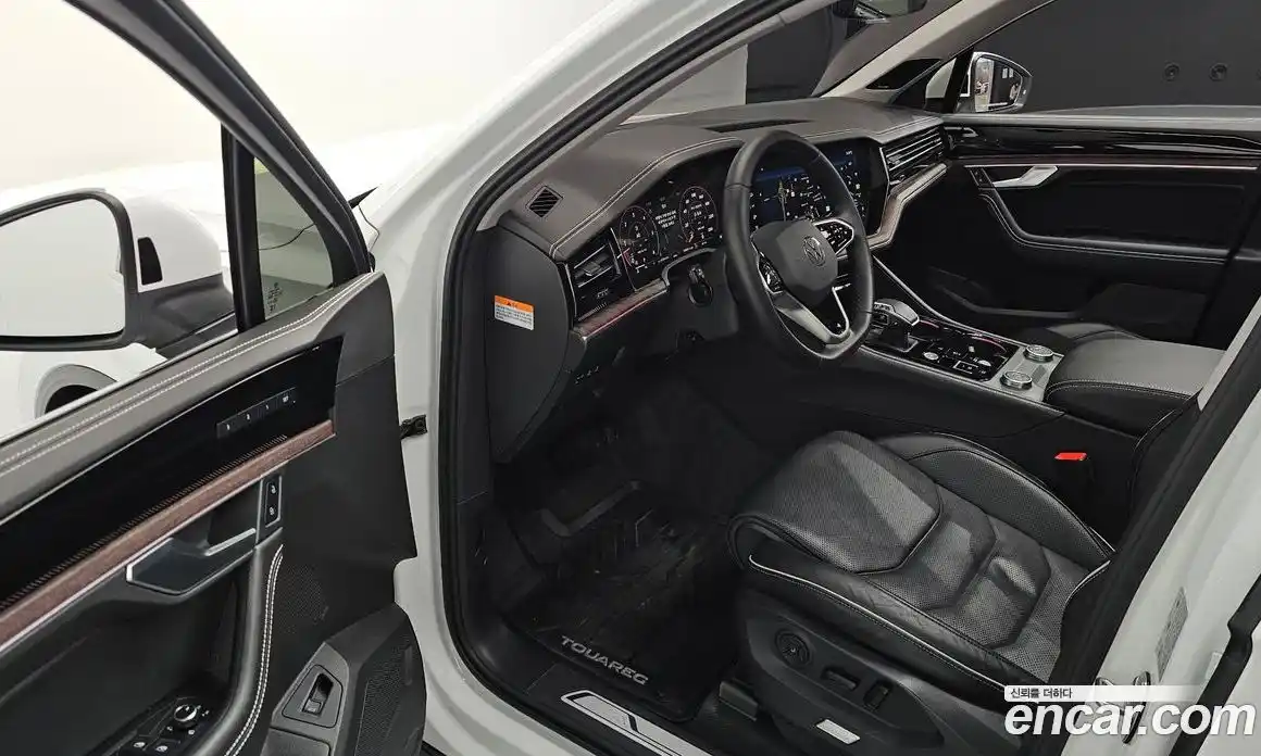Volkswagen Touareg 2024 3.0 гидро в Москве № 168493, фото 11