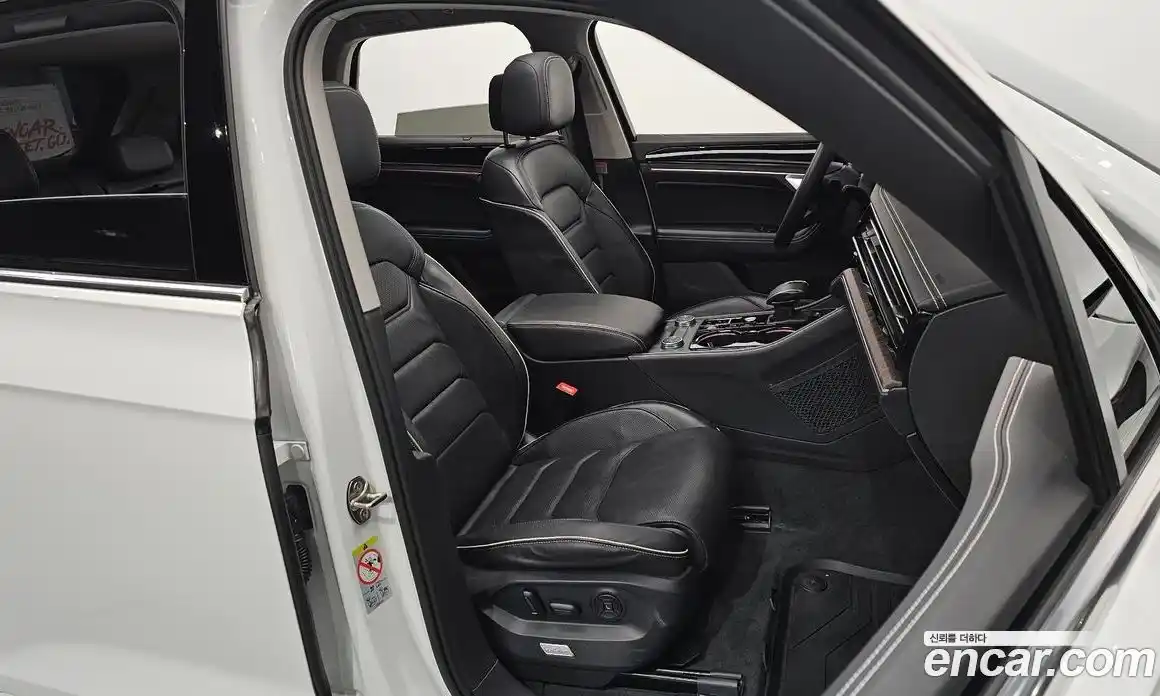 Volkswagen Touareg 2024 3.0 гидро в Москве № 168493, фото 10