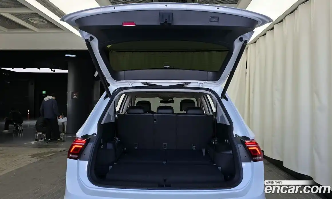Volkswagen Tiguan 2022 2.0 гидро в Москве № 168654, фото 20