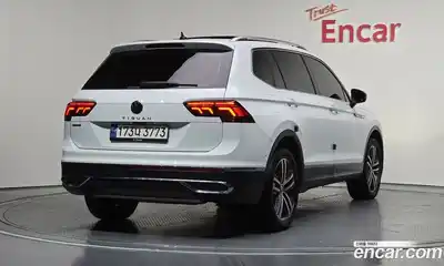 Volkswagen Tiguan 2022 2.0 гидро в Москве № 168654, миниатюра 2