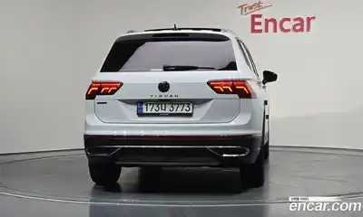 Volkswagen Tiguan 2022 2.0 гидро в Москве № 168654, миниатюра 4