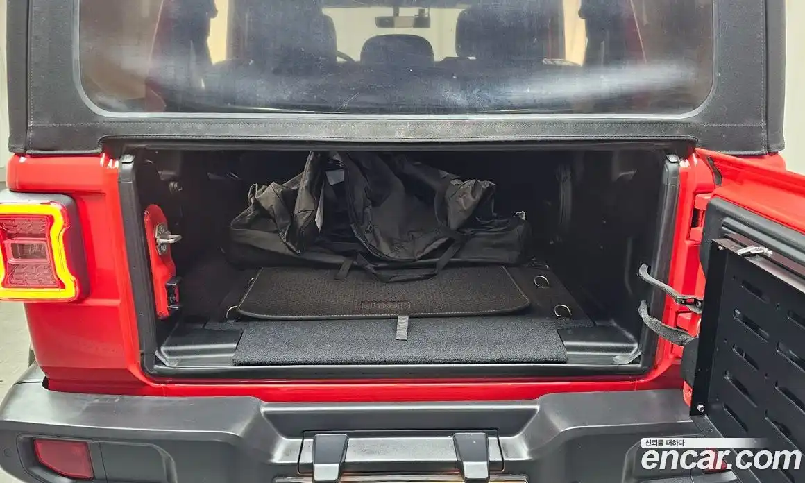 Jeep Wrangler 2021 2.0 гидро в Москве № 169605, фото 20