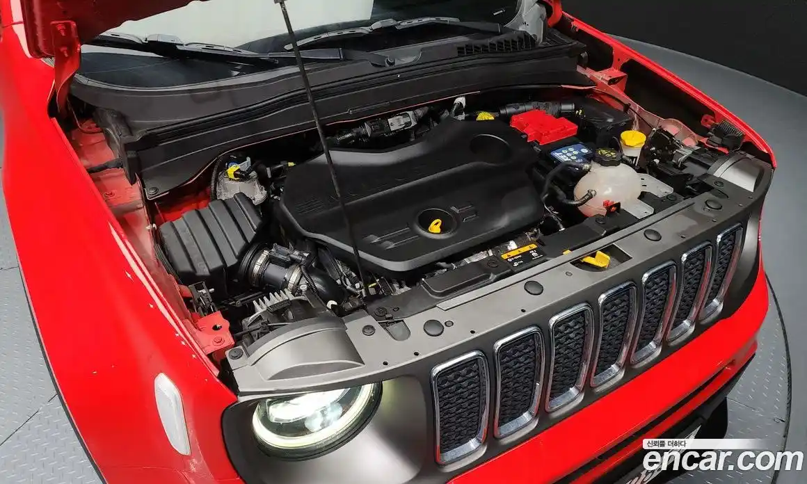 Jeep Renegade 2020 1.6 гидро в Москве № 169835, фото 6