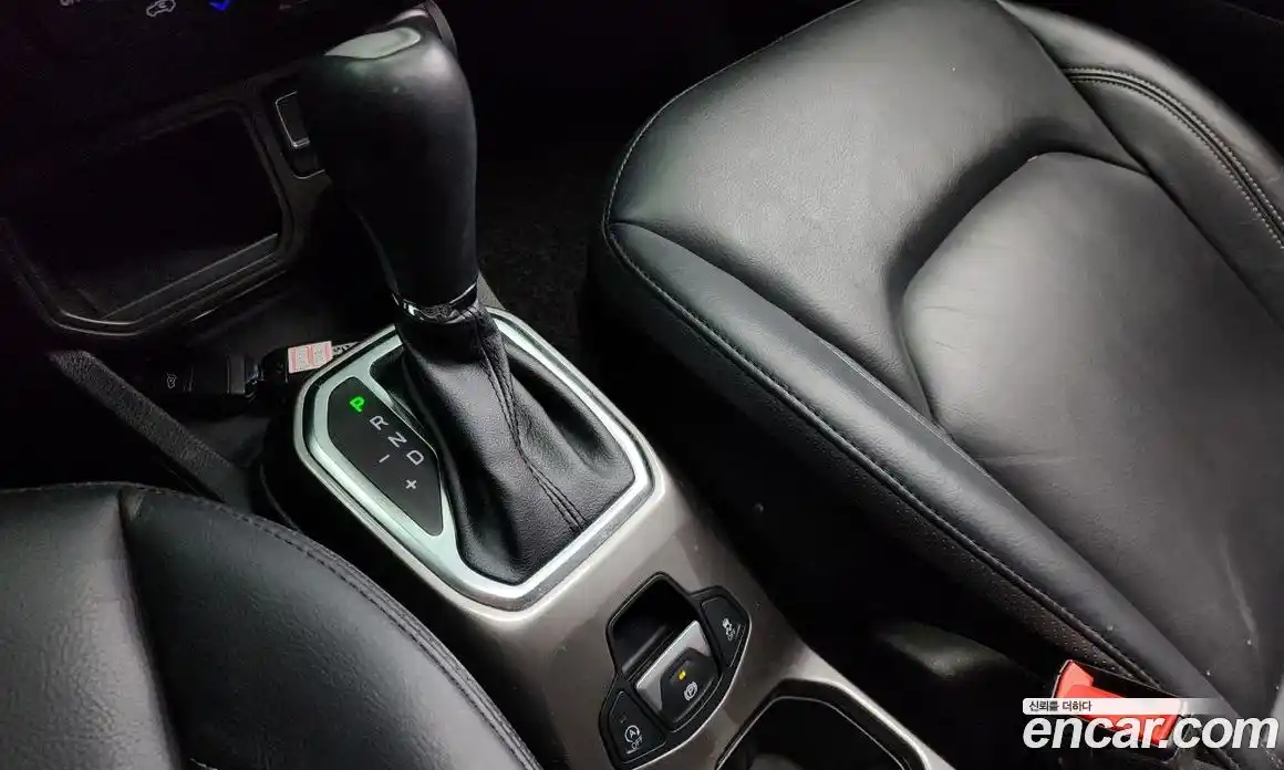 Jeep Renegade 2020 1.6 гидро в Москве № 169835, фото 9