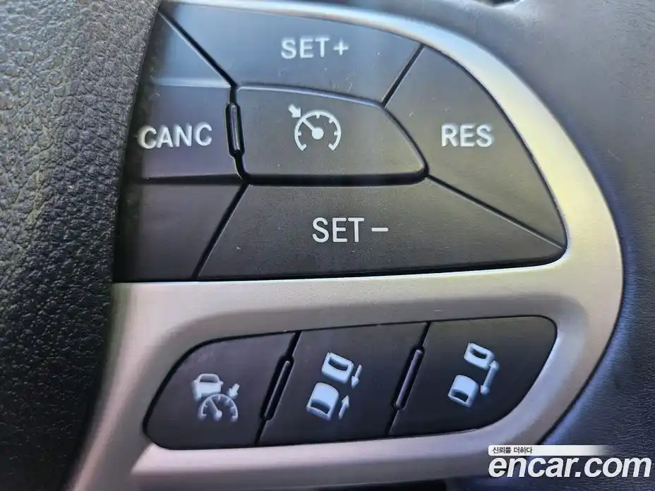 Jeep Cherokee 2017 2.4 гидро в Москве № 170075, фото 13