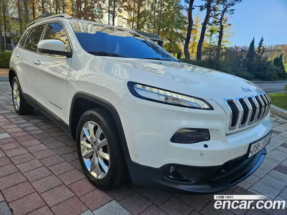 Jeep Cherokee 2017 2.4 гидро в Москве № 170075, фото 3