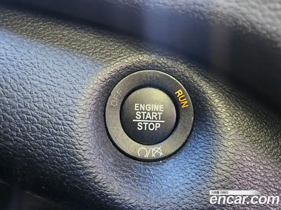 Jeep Cherokee 2017 2.4 гидро в Москве № 170075, фото 10