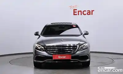 Mercedes-Benz E-Class 2020 2.0 гидро, миниатюра 3