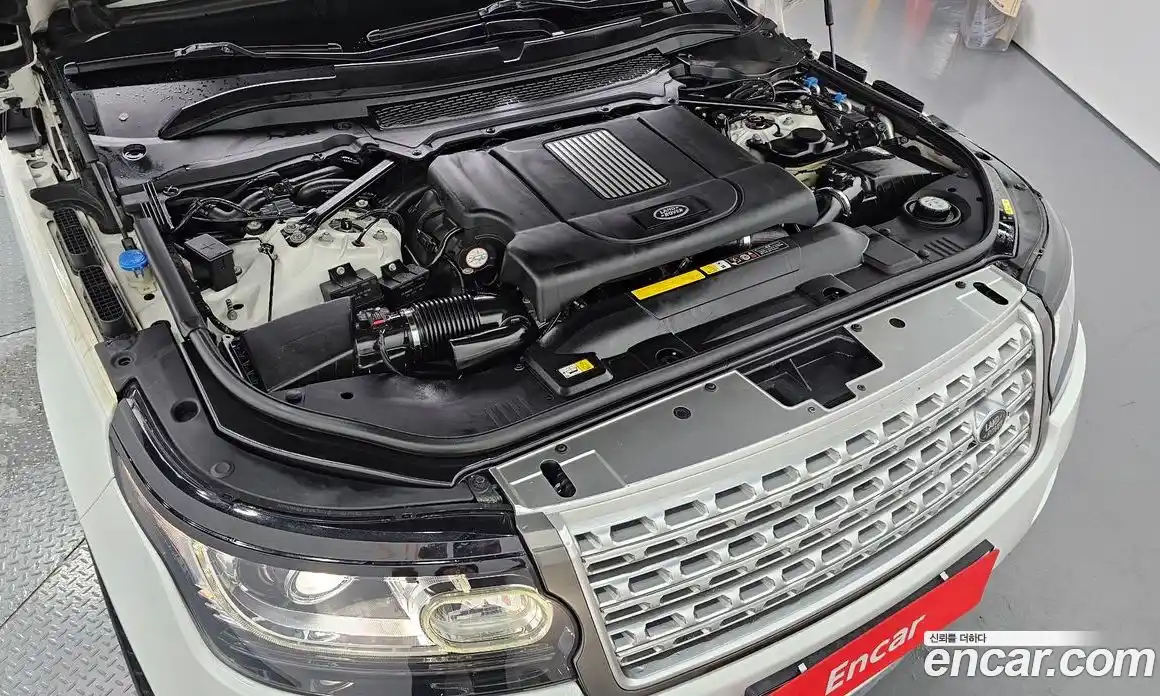 Land Rover Range-Rover 2016 4.4 гидро в Москве № 198126, фото 6