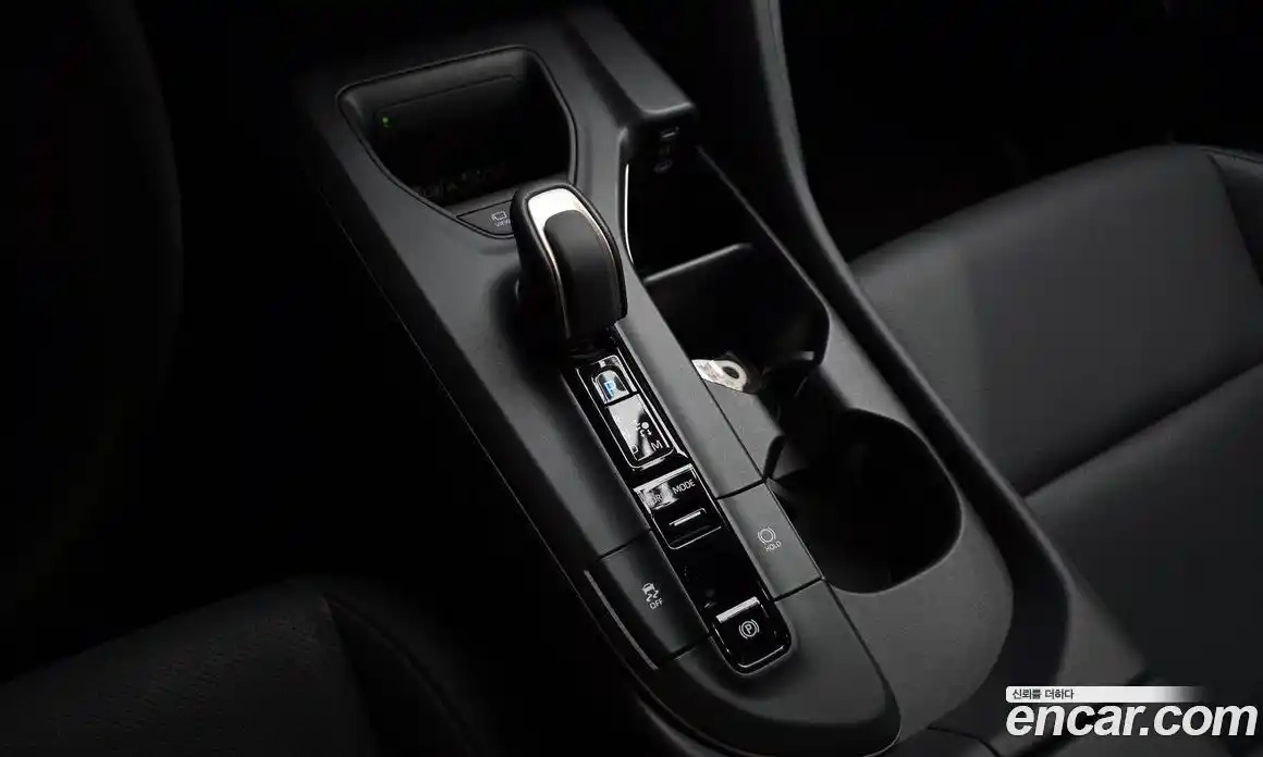 Toyota Crown 2023 2.4 гидро в Москве № 199538, фото 9