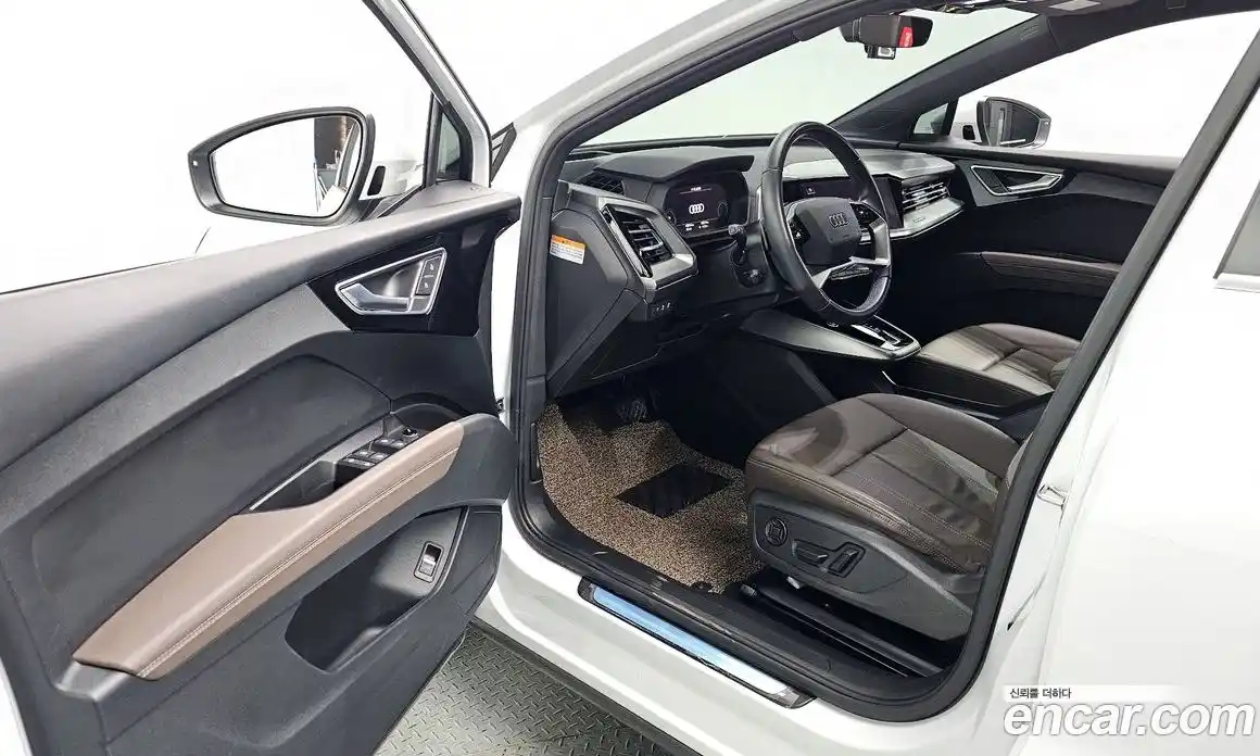Audi Q4 e-tron 2022 0.2 гидро в Москве № 204361, фото 10