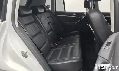 Volkswagen Tiguan 2015 2.0 гидро в Москве № 210246, миниатюра 12