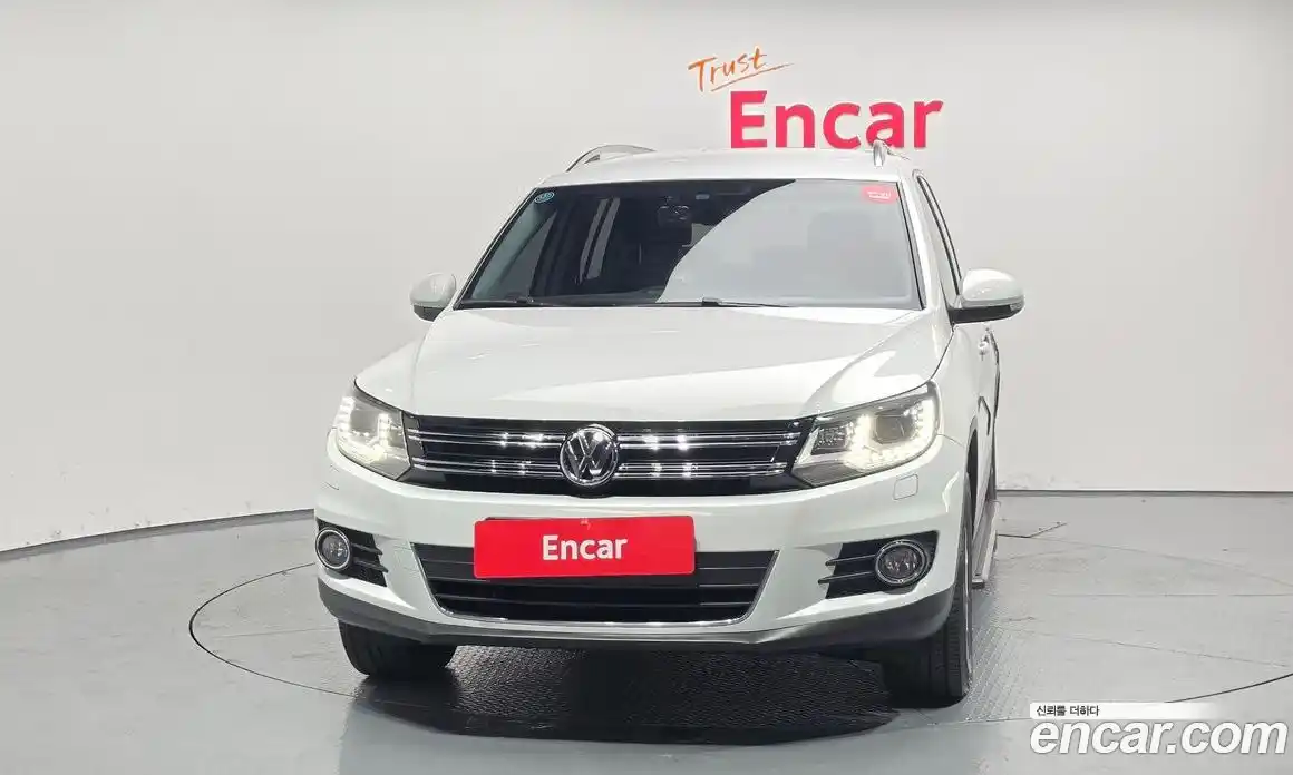 Volkswagen Tiguan 2015 2.0 гидро в Москве № 210246, фото 3