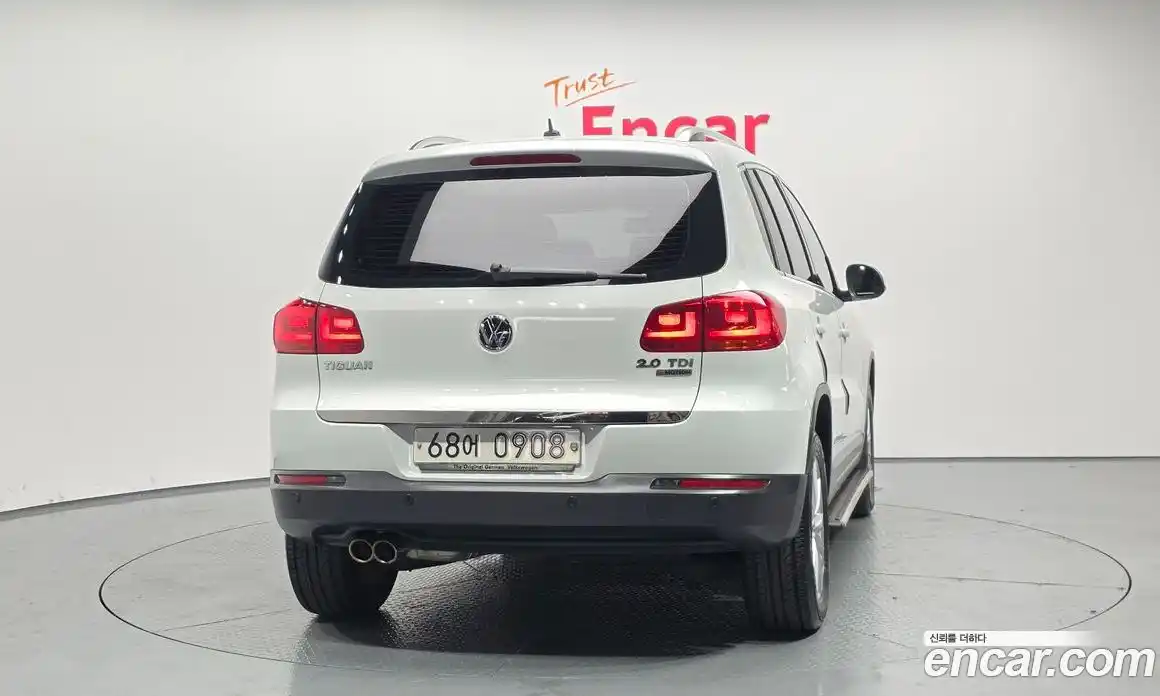 Volkswagen Tiguan 2015 2.0 гидро в Москве № 210246, фото 4