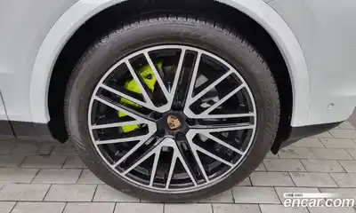 Porsche Cayenne 2025 3.0 гидро в Москве № 213056, миниатюра 5