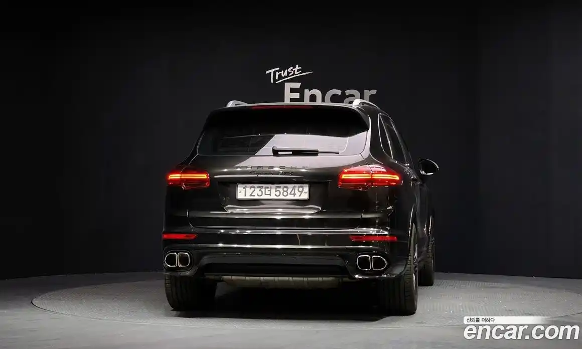 Porsche Cayenne 2015 3.0 гидро в Москве № 213270, фото 4