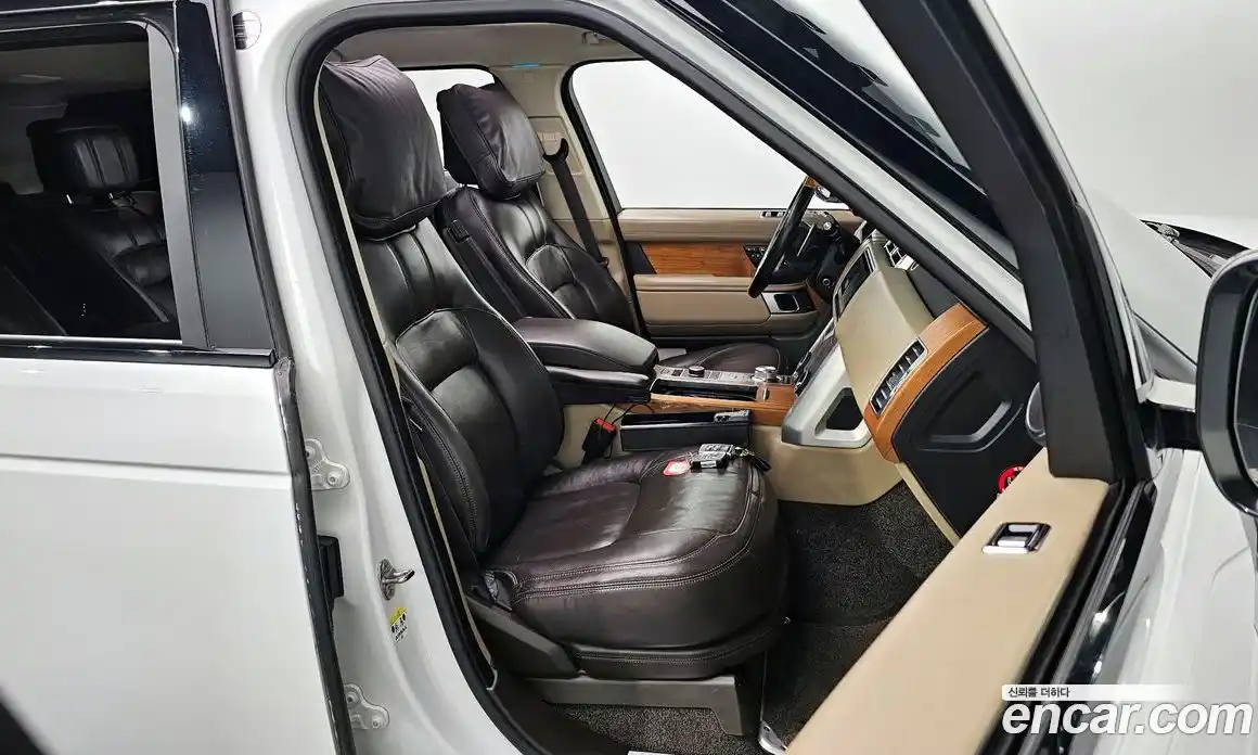 Land Rover Range-Rover 2018 4.4 гидро в Москве № 213818, фото 12